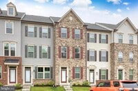 Building Photo - 7920 Big Roundtop Rd