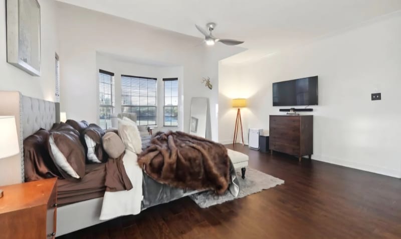 Building Photo - 2446 Chesterfield Rd