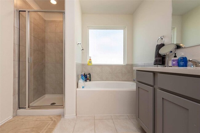 Building Photo - 153 Wind Flower Ln