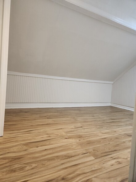 upstairs - office / closet space or whatever you wish to create - 20 South Ln