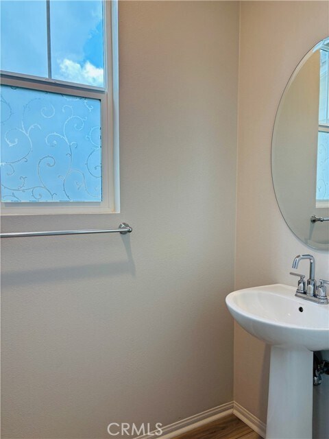 Building Photo - 40681 Birchfield Dr