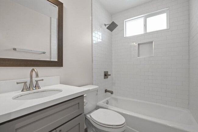 Building Photo - 3652 Percy St