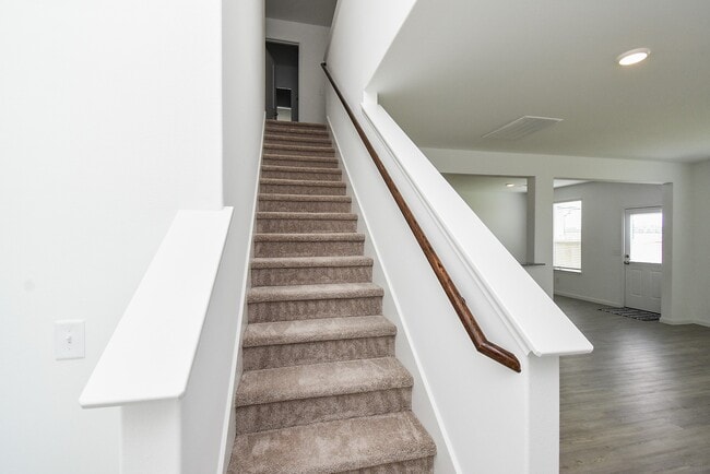 Building Photo - 23923 Escardilla Dr