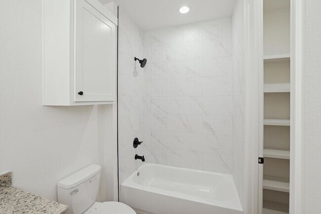 Building Photo - 10374 Tierra Santa Dr