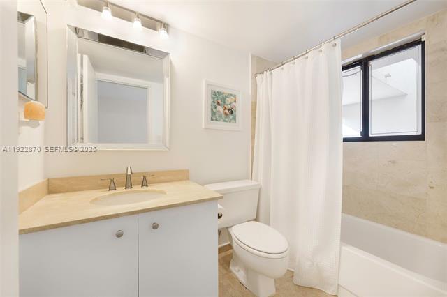 Building Photo - Biltmore Court Villas