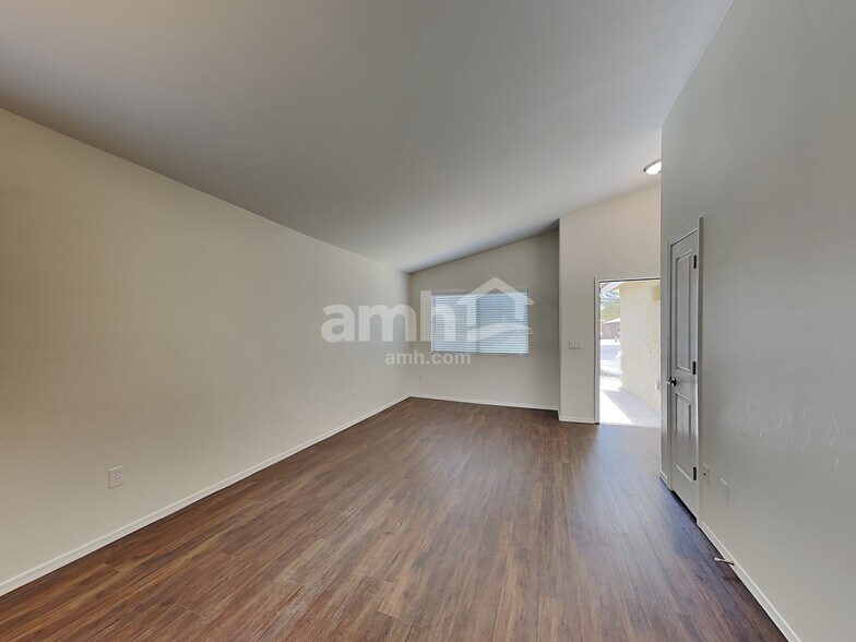 Building Photo - 7918 S Clarkson Ct