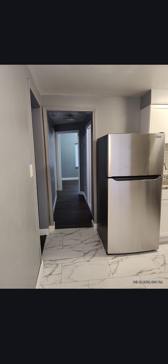 Building Photo - 11052 Chapp Ave