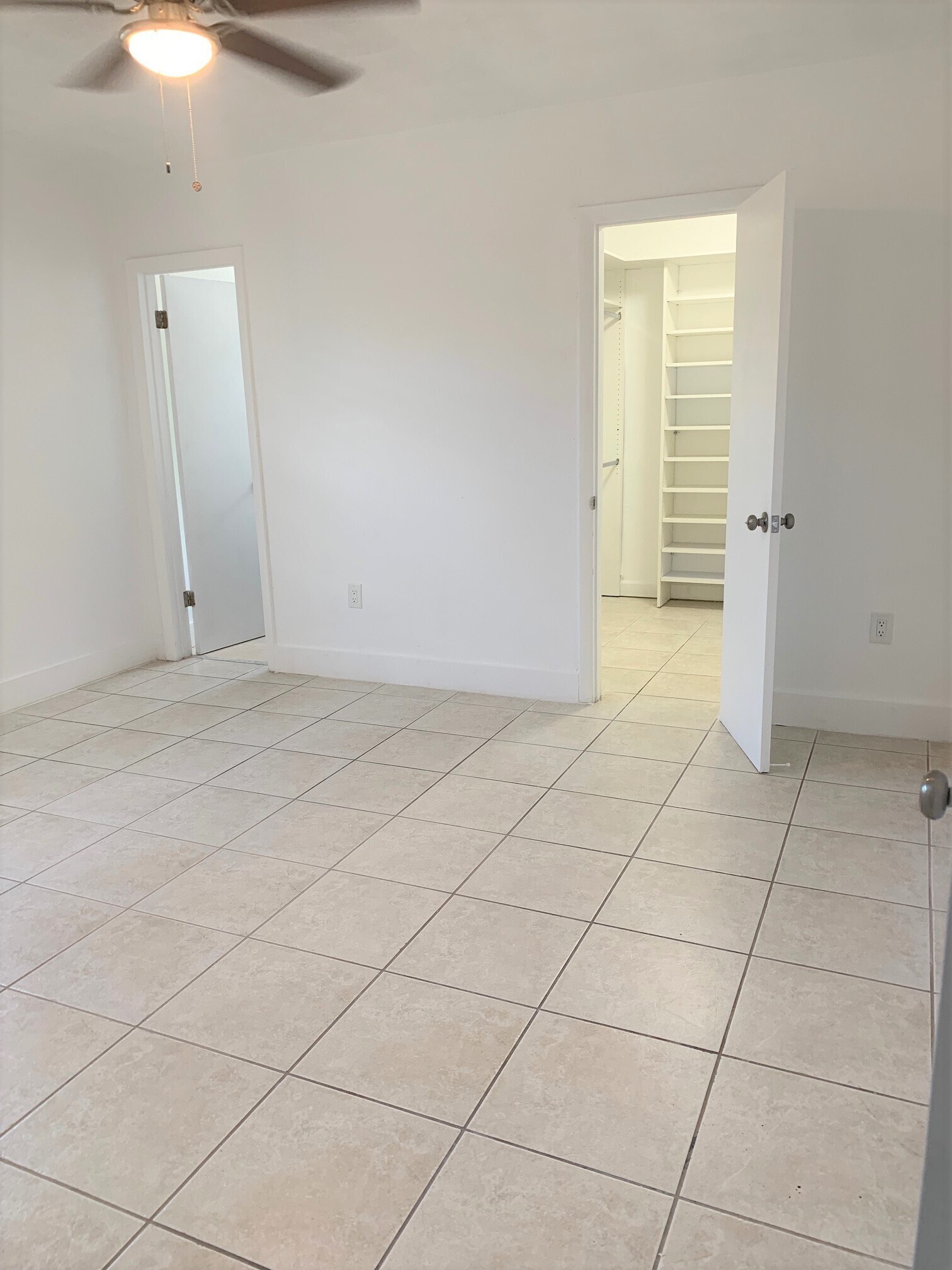 Building Photo - 9100 SW 95th Ave