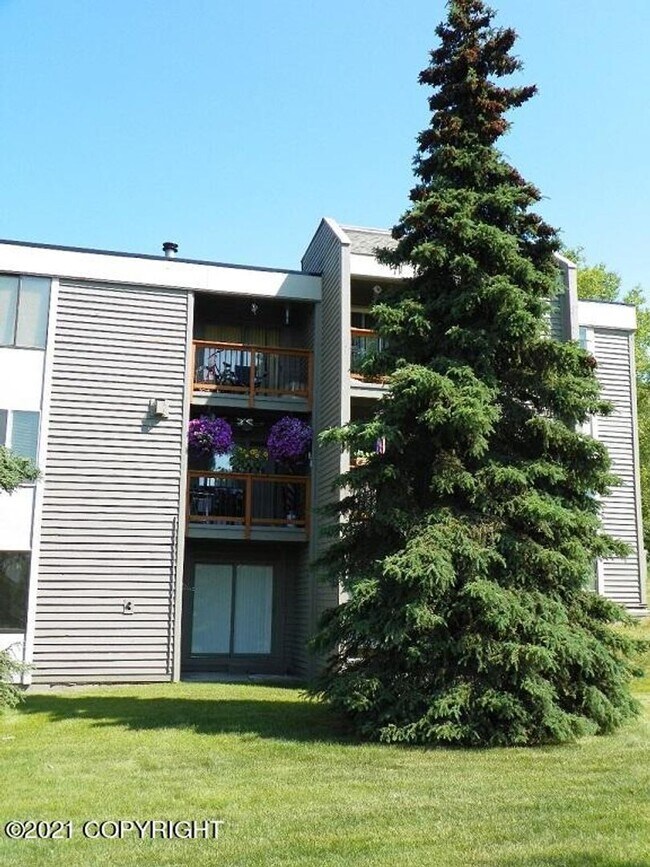 Building Photo - Anchorage Manorhouse