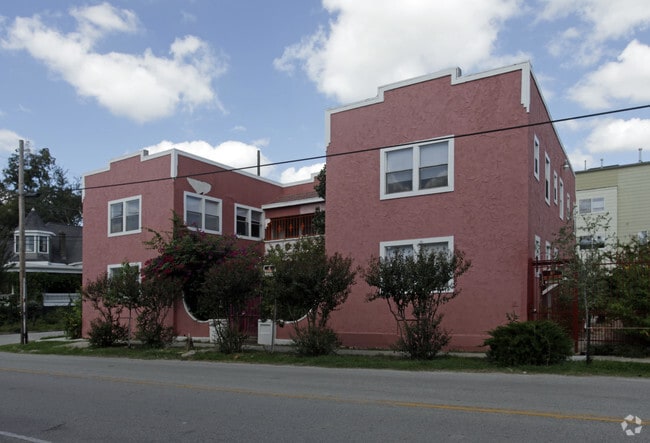 Primary Photo - Las Rosas Apartments