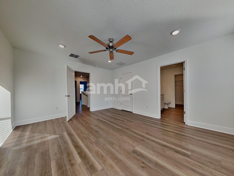 Building Photo - 6727 Atlantic Bch Ave