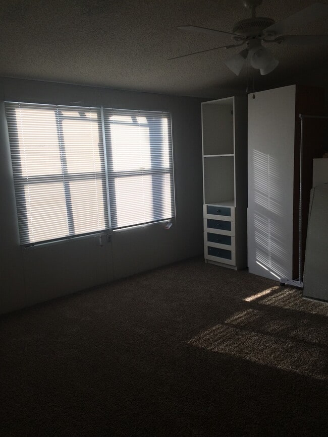 Building Photo - 1331 Ponderosa Ave NW