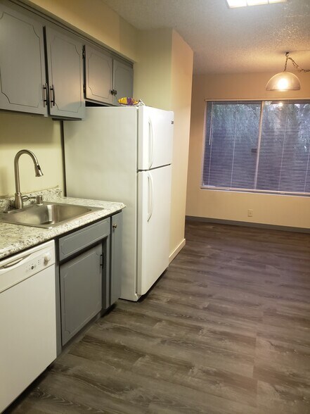 Kitchen1 - 4260 Clayton Rd