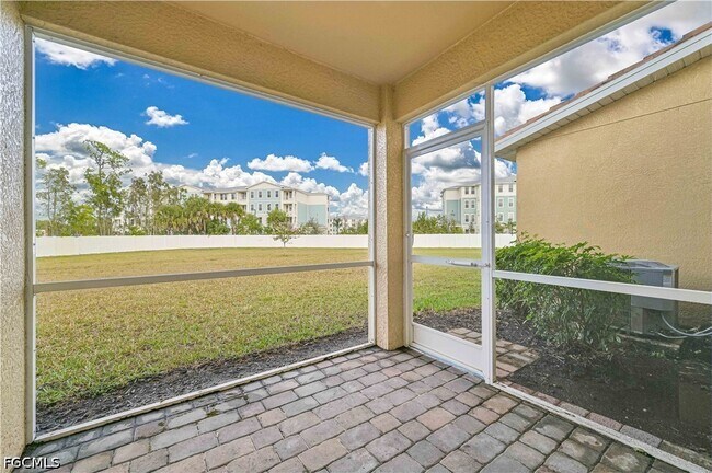 Building Photo - 3739 Crofton Court