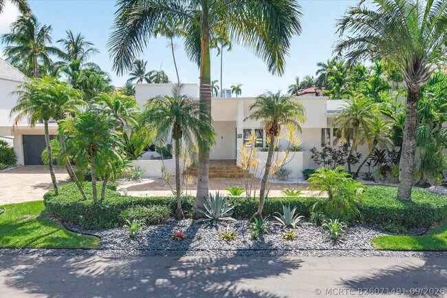 Building Photo - 18 Nurmi Dr