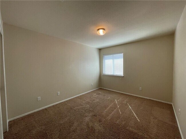 Building Photo - 2504 Pearson Way