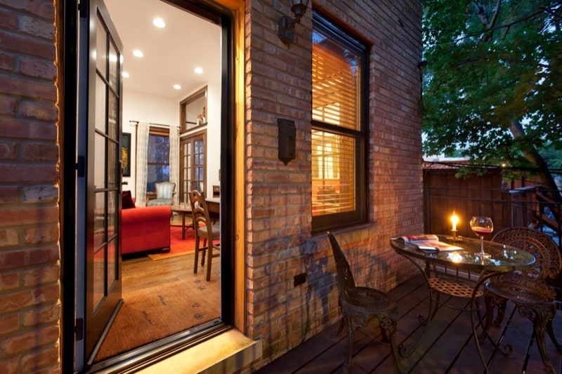 Building Photo - 1845 N Wilmot Ave