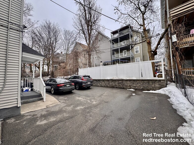 Building Photo - 30 Egleston St