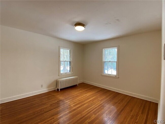 Building Photo - 2897 Graffenburg Rd