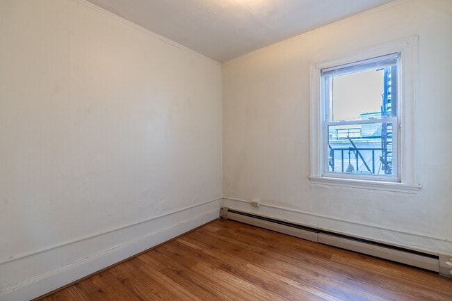 Building Photo - 35 State St