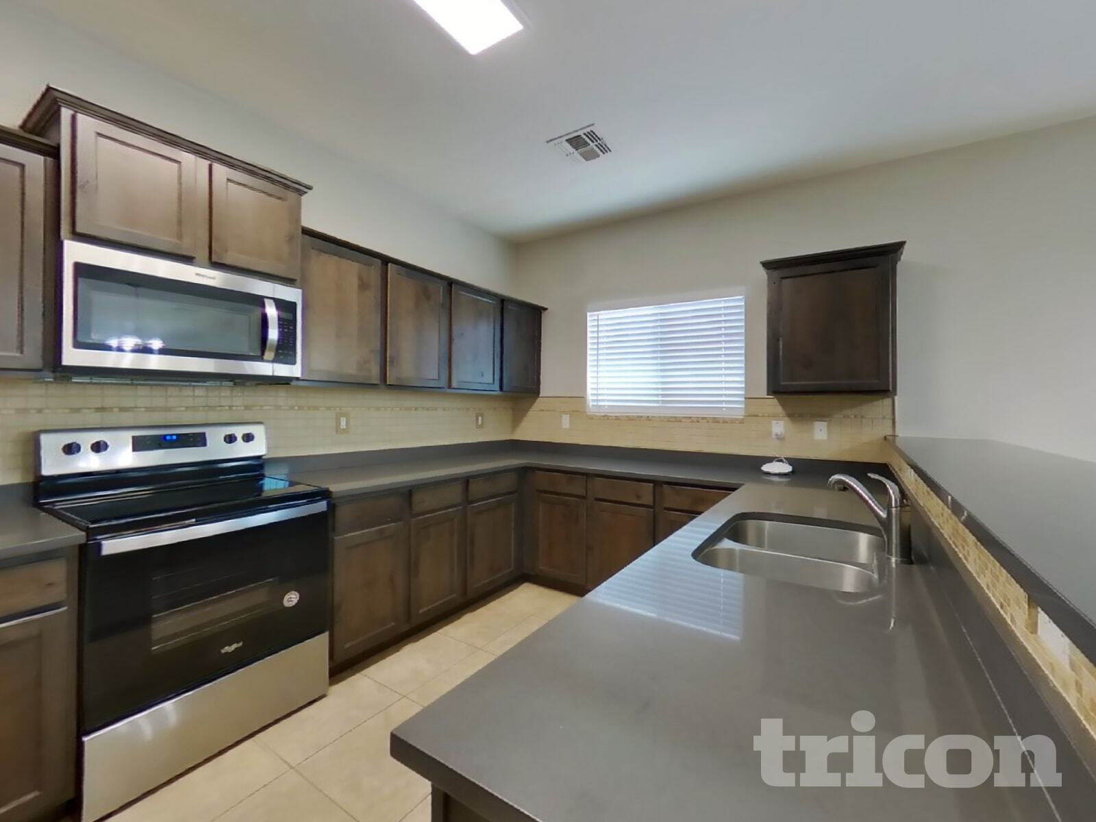 Building Photo - 1795 Matthews Dr