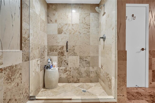 Building Photo - 1455 Ocean Dr