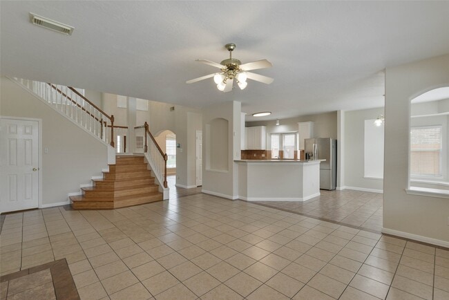 Building Photo - 15707 Sandisfield Ln