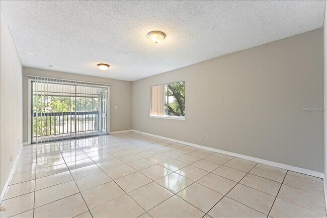 Building Photo - 6345 Newtown Cir
