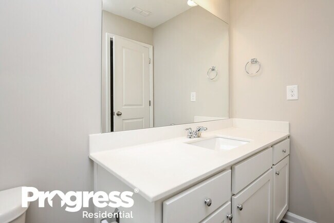 Building Photo - 1051 Feldman Chase