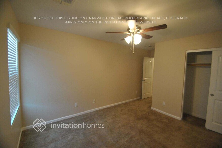 Building Photo - 1382 S Ponderosa Dr