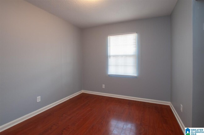 Building Photo - 2850 Brooklane Dr