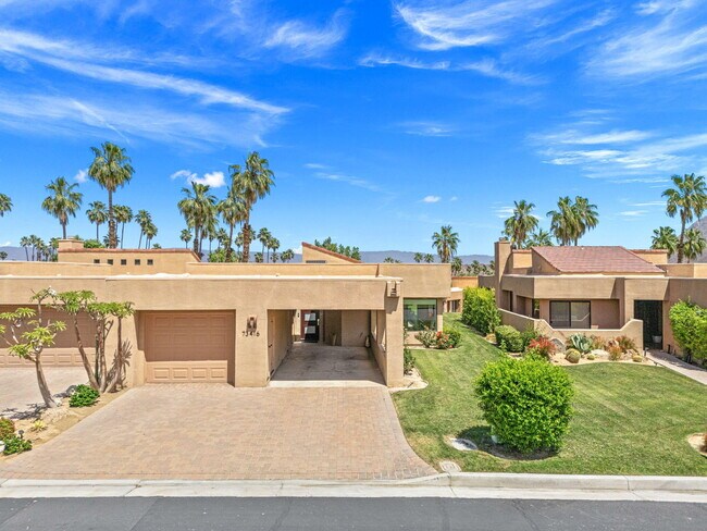 Building Photo - 73416 Mariposa Dr