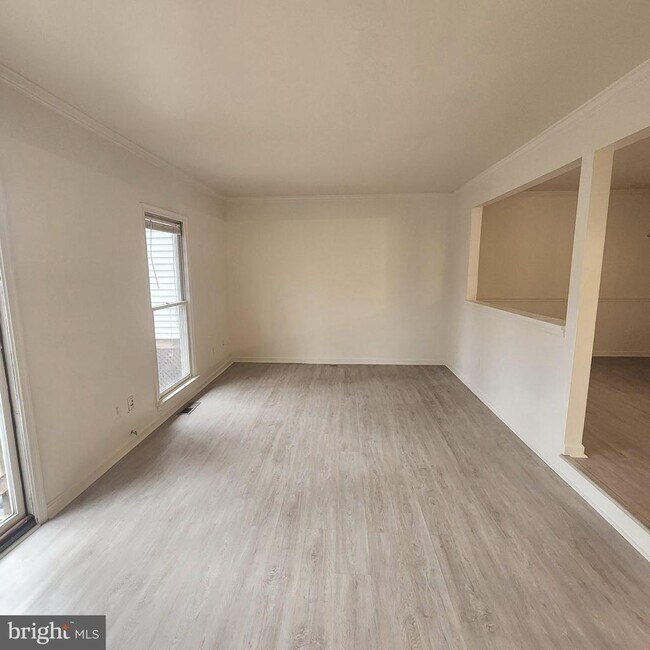 Building Photo - 6054 Rockton Ct