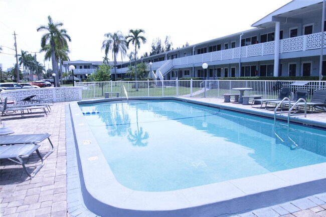 Building Photo - 600 Layne Blvd