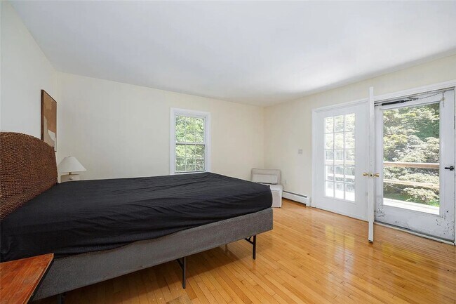 Building Photo - 1432 Lincoln Terrace LLC
