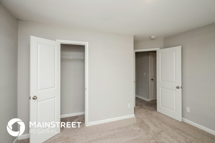 Building Photo - 1005 Nandina Ct