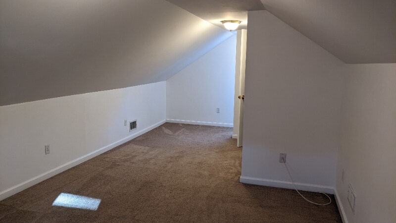 Building Photo - 2425 E Ave