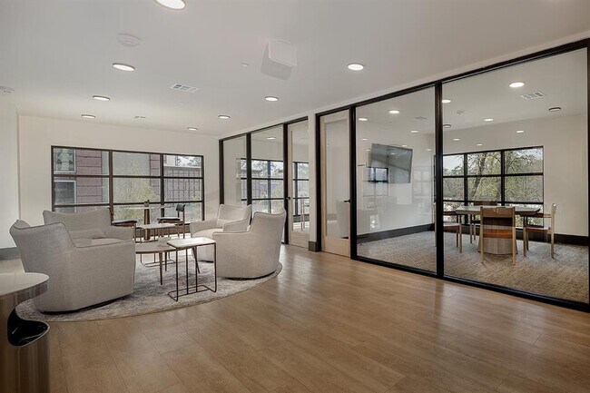 Building Photo - 8900 Six Pines Dr
