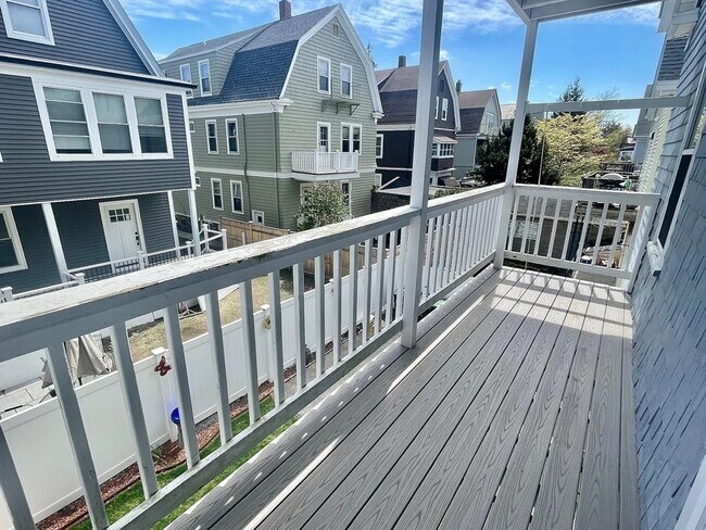 Building Photo - 101 Rogers Ave