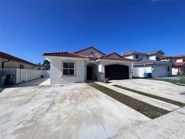 Primary Photo - 16147 SW 66th Terrace