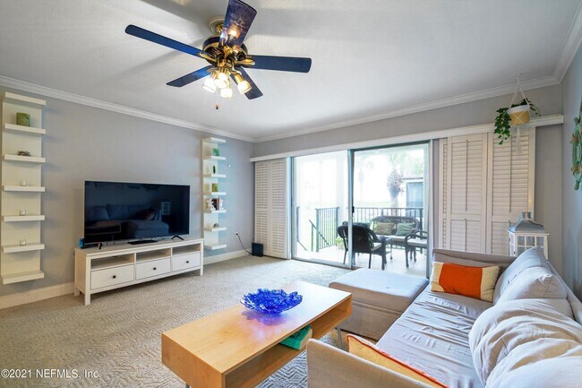 Building Photo - 2329 Costa Verde Blvd