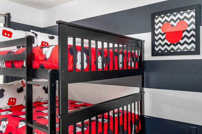 Building Photo - 875 Assembly Ct