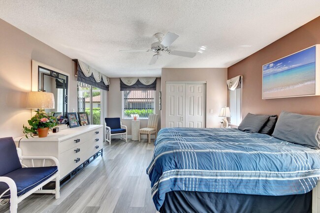 Building Photo - 6100 Waldwick Cir