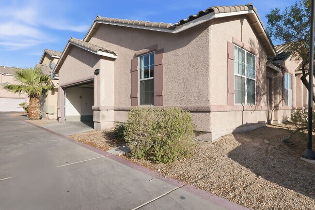 Building Photo - 2529 Rainbow Cactus Ct