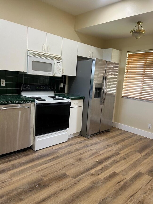 Building Photo - 15851 SW 10th St