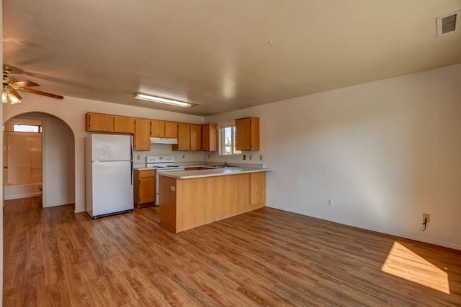 Building Photo - 6284 N Buckboard Dr