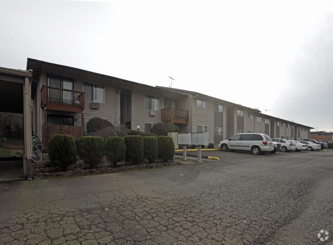 Building Photo - 10900 SW Gaarde St