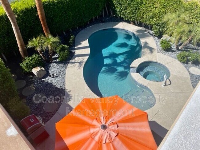 Building Photo - 2706 Alexander Club Dr