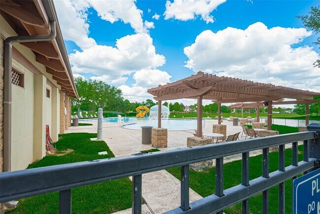 Building Photo - 21122 Lilac Meadows Ln