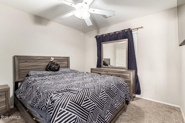 Building Photo - 2661 E Waterview Ct